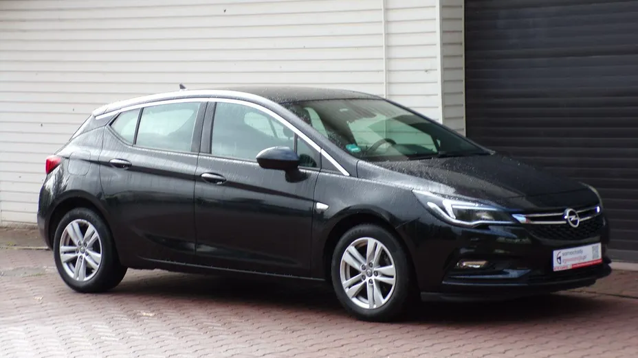 OPEL Astra -