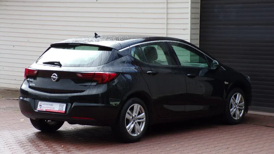 OPEL Astra -