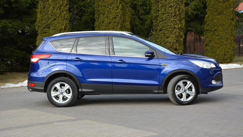 FORD Kuga -