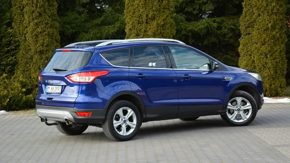 FORD Kuga -