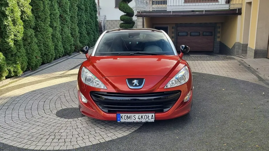 PEUGEOT RCZ -