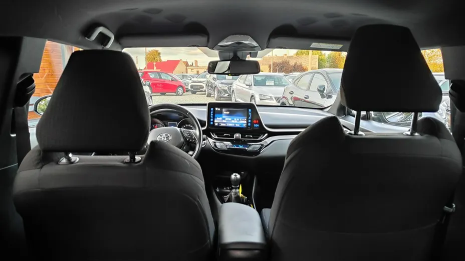 TOYOTA C-HR -