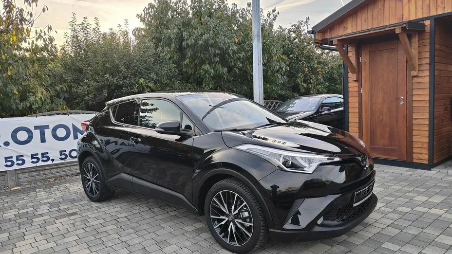 TOYOTA C-HR -