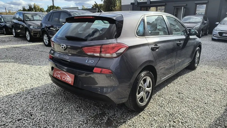 HYUNDAI i30 -
