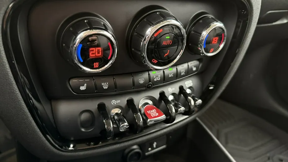 MINI [BMW] Clubman Cooper aut