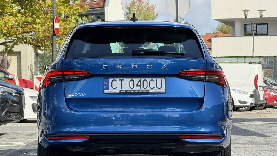 SKODA Octavia -