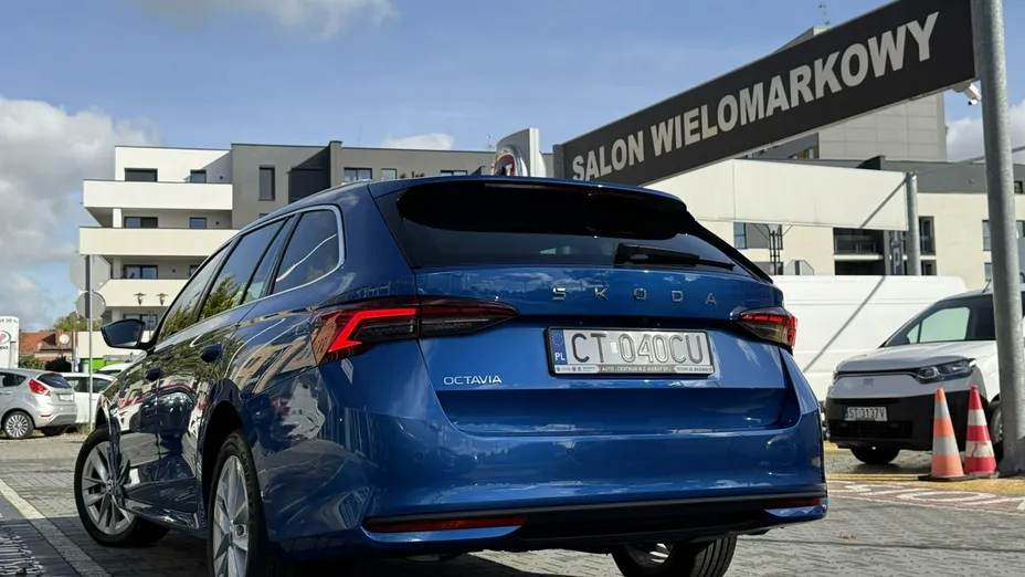 SKODA Octavia -