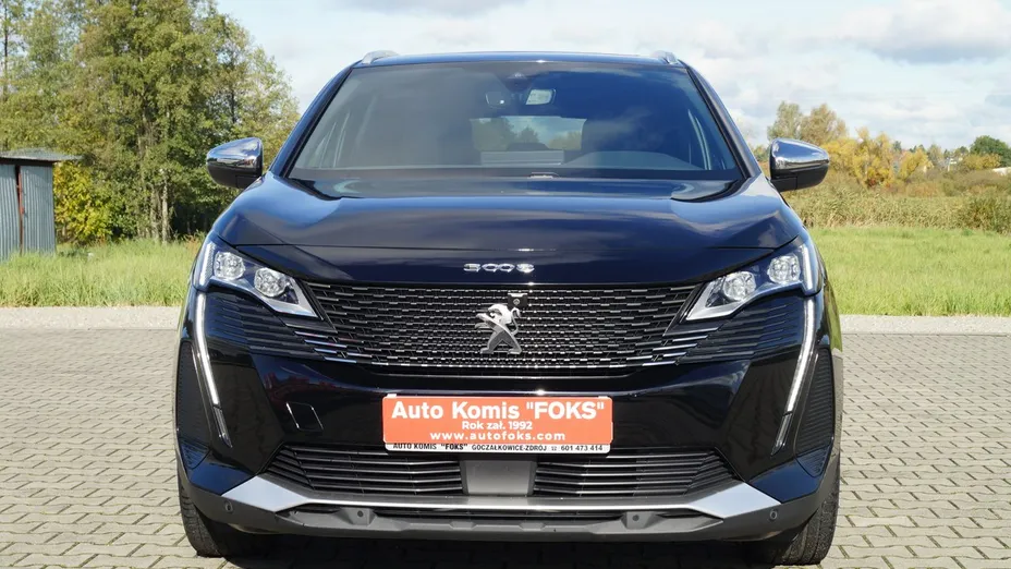 PEUGEOT 3008 -