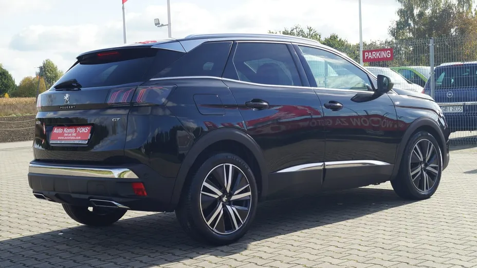 PEUGEOT 3008 -