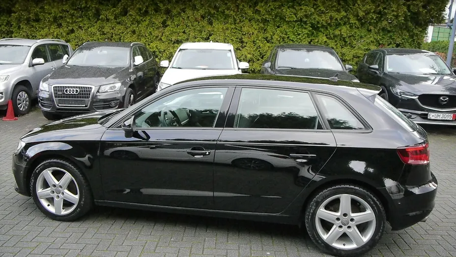 AUDI A3 -