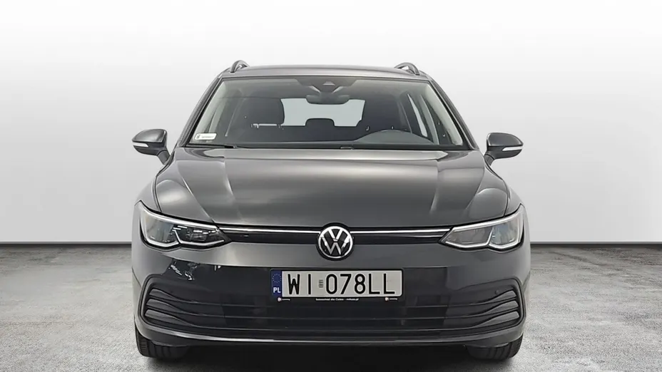 VOLKSWAGEN Golf -