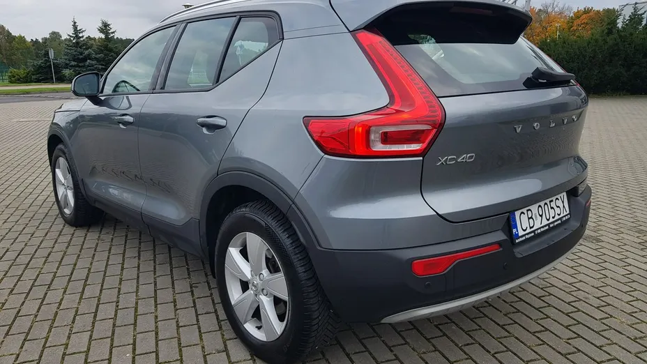 VOLVO XC40 -