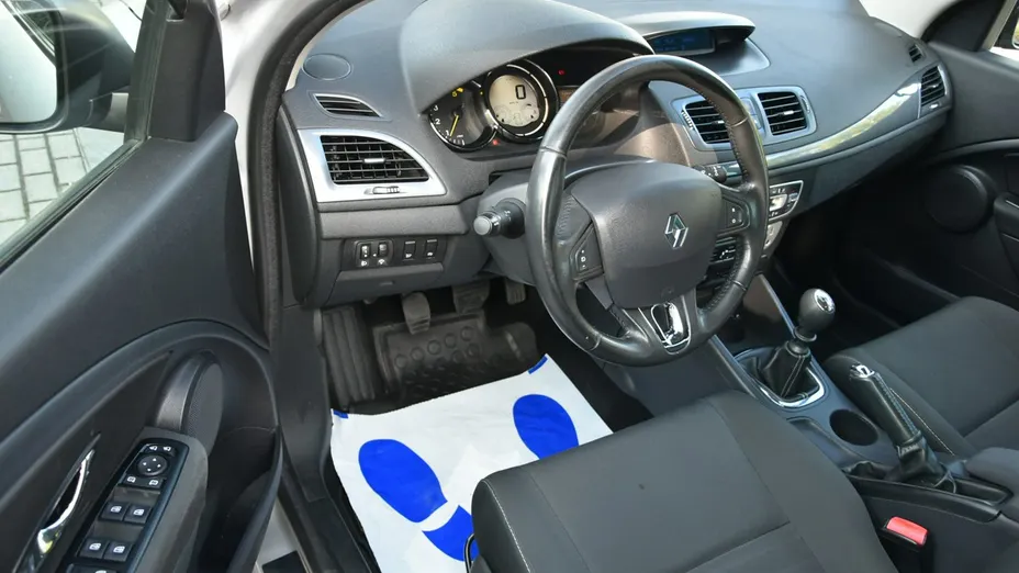 RENAULT Megane -