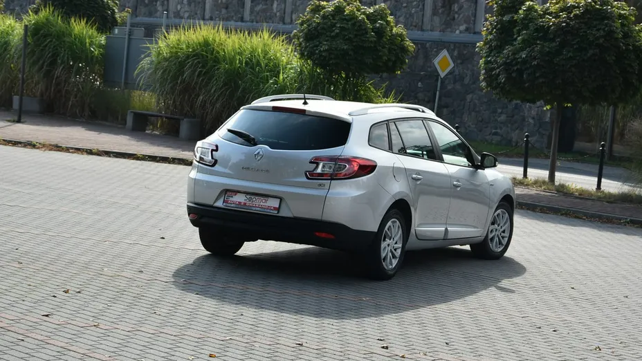 RENAULT Megane -