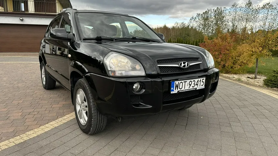 HYUNDAI Tucson -