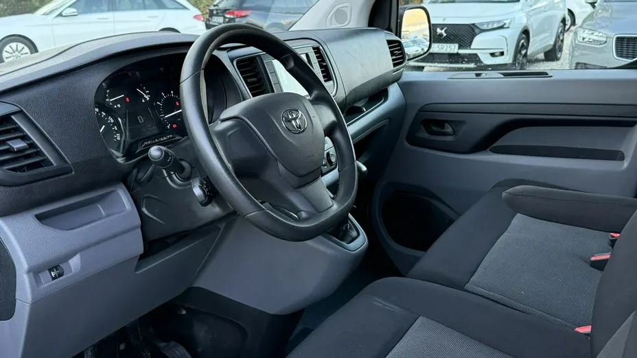 TOYOTA Proace Verso -