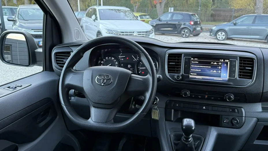 TOYOTA Proace Verso -