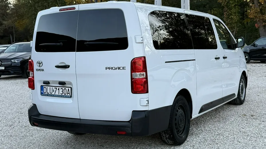 TOYOTA Proace Verso -
