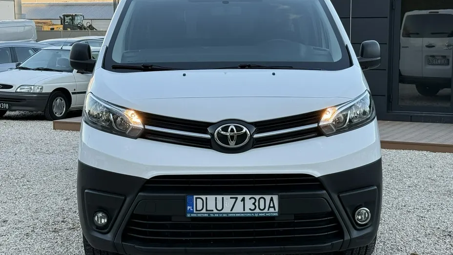 TOYOTA Proace Verso -
