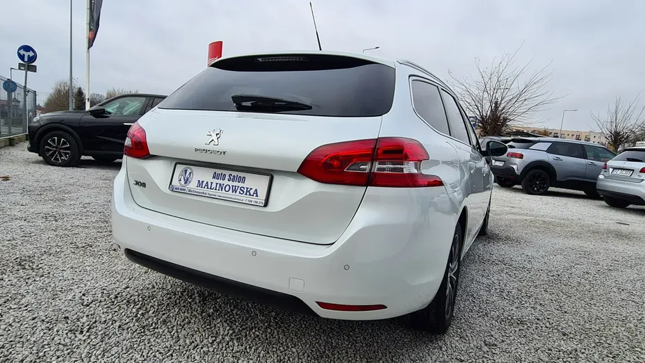PEUGEOT 308 -