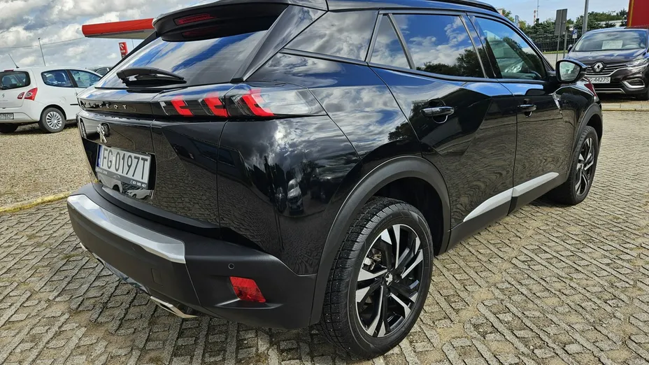 PEUGEOT 2008 -