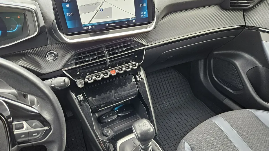 PEUGEOT 2008 -