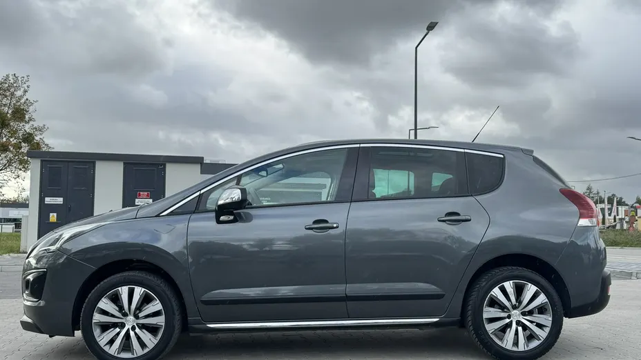 PEUGEOT 3008 -