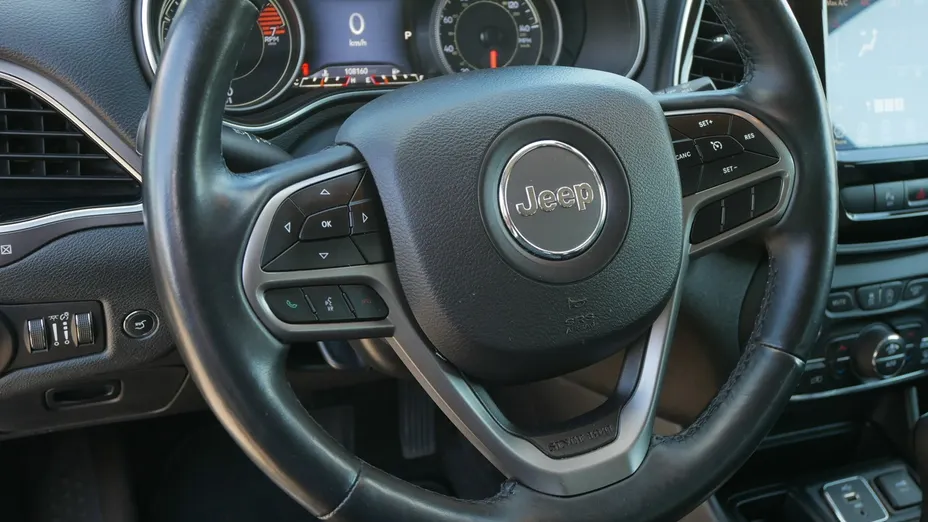 JEEP Cherokee -