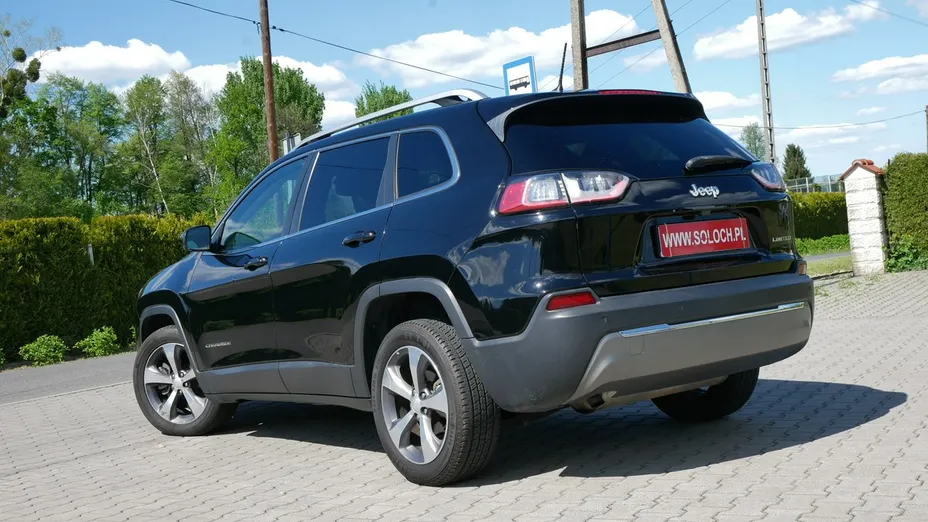 JEEP Cherokee -