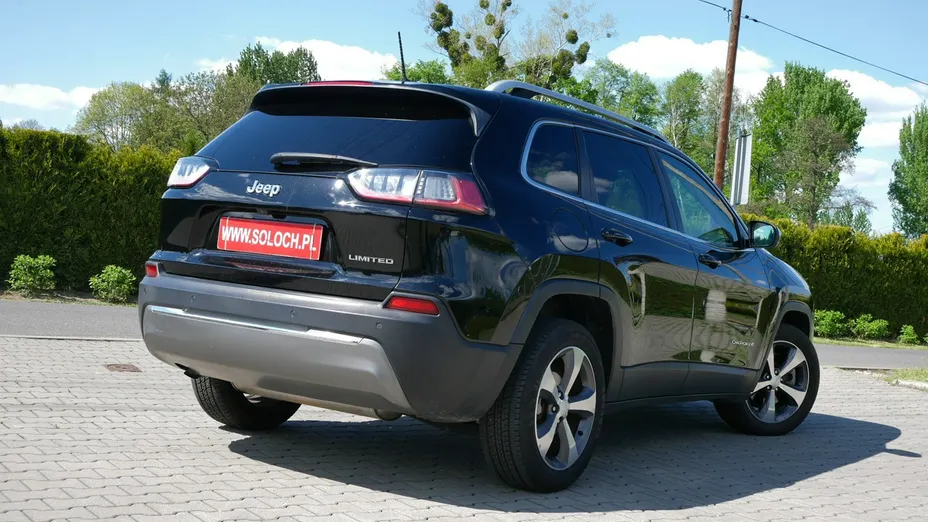 JEEP Cherokee -
