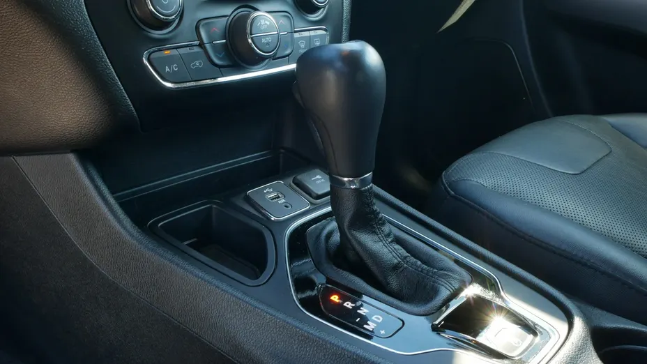 JEEP Cherokee -