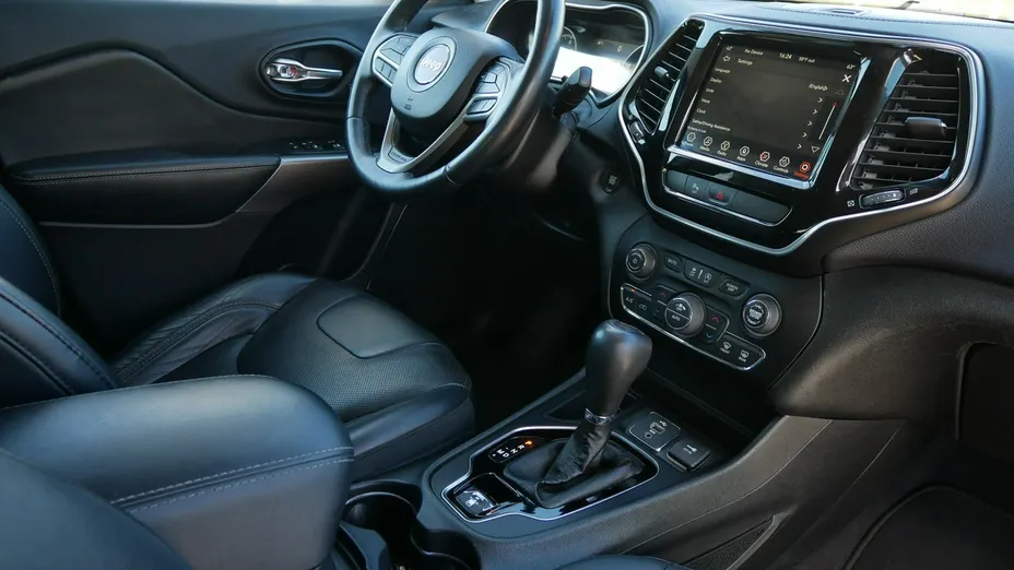 JEEP Cherokee -