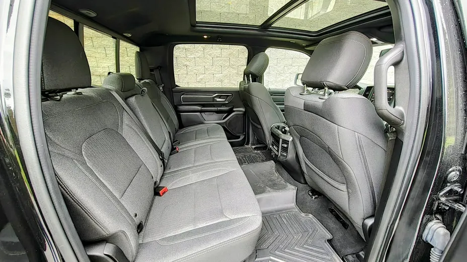 RAM 1500 -