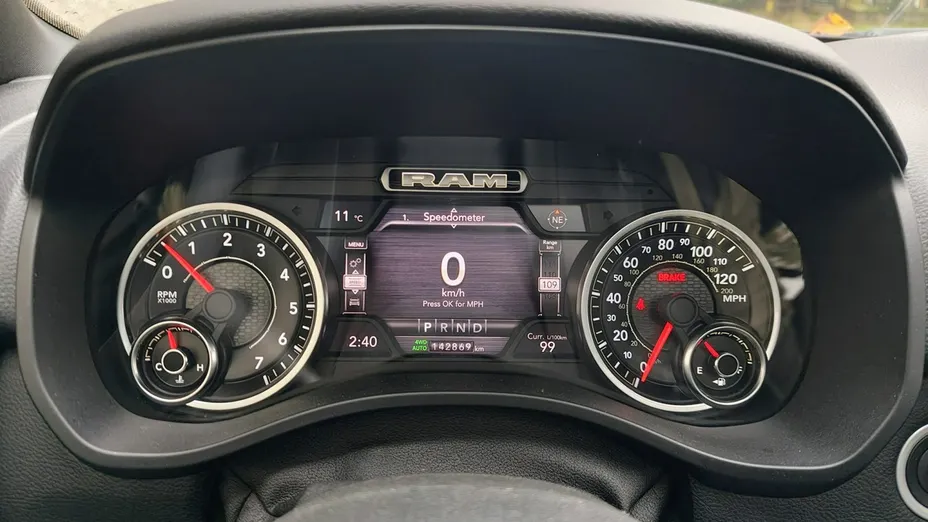 RAM 1500 -