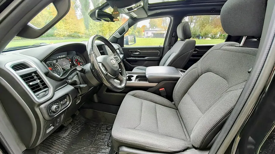 RAM 1500 -