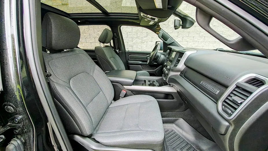 RAM 1500 -