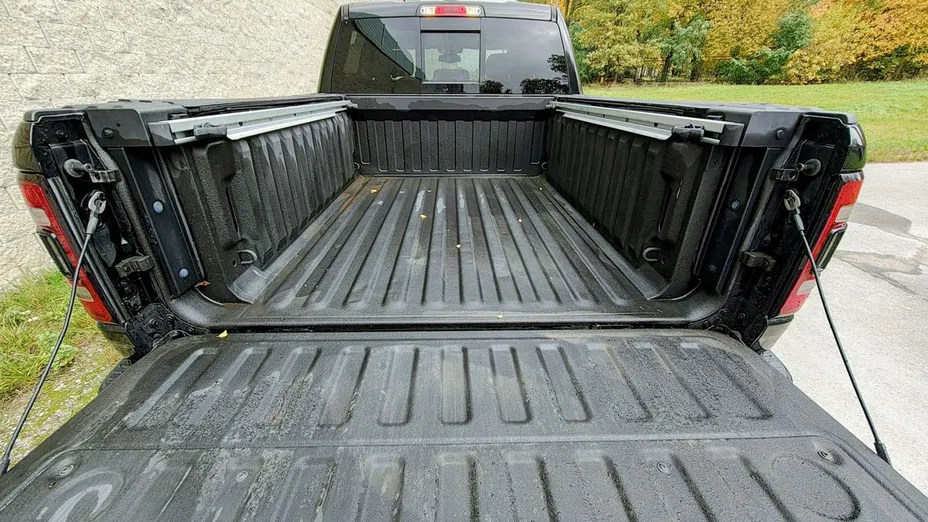 RAM 1500 -