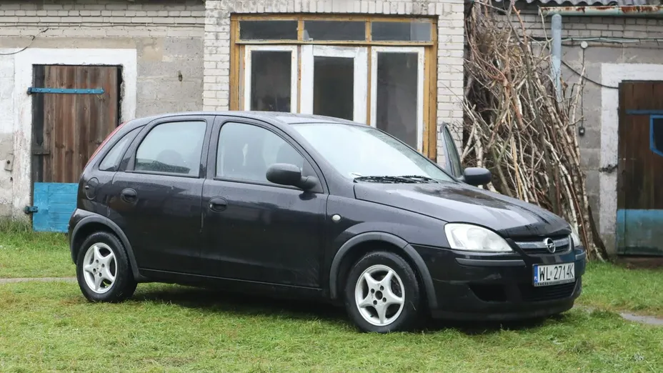 OPEL Corsa -