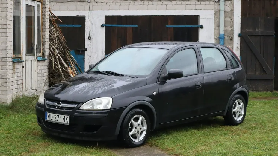 OPEL Corsa -