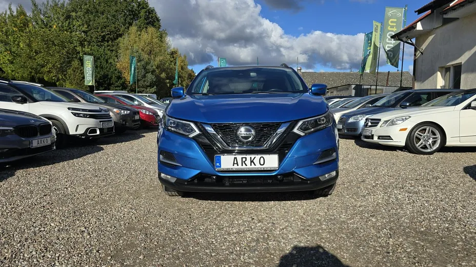 NISSAN Qashqai -