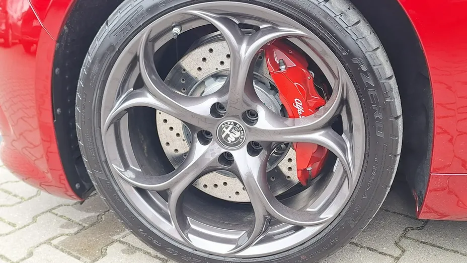 ALFA ROMEO Giulia -