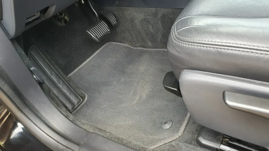 VOLVO S60 -
