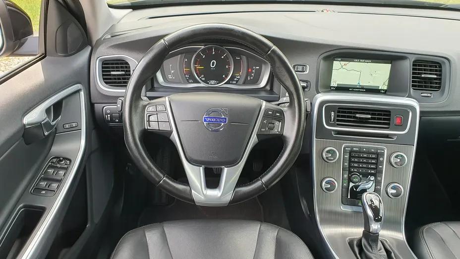 VOLVO S60 -