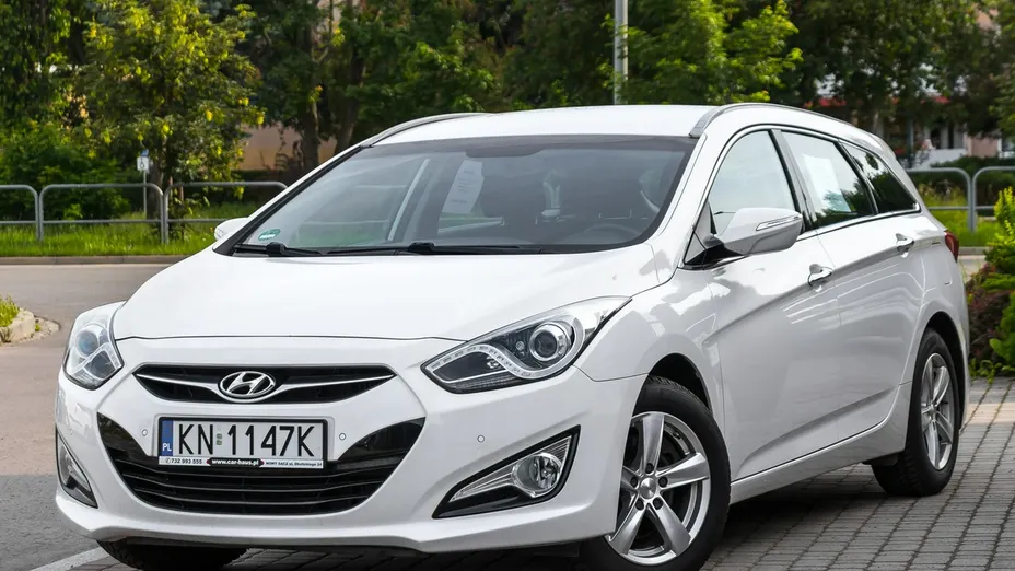 HYUNDAI i40 -