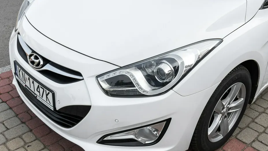 HYUNDAI i40 -
