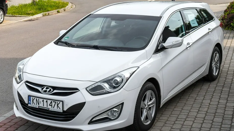 HYUNDAI i40 -