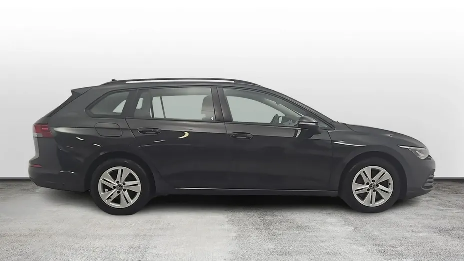 VOLKSWAGEN Golf -