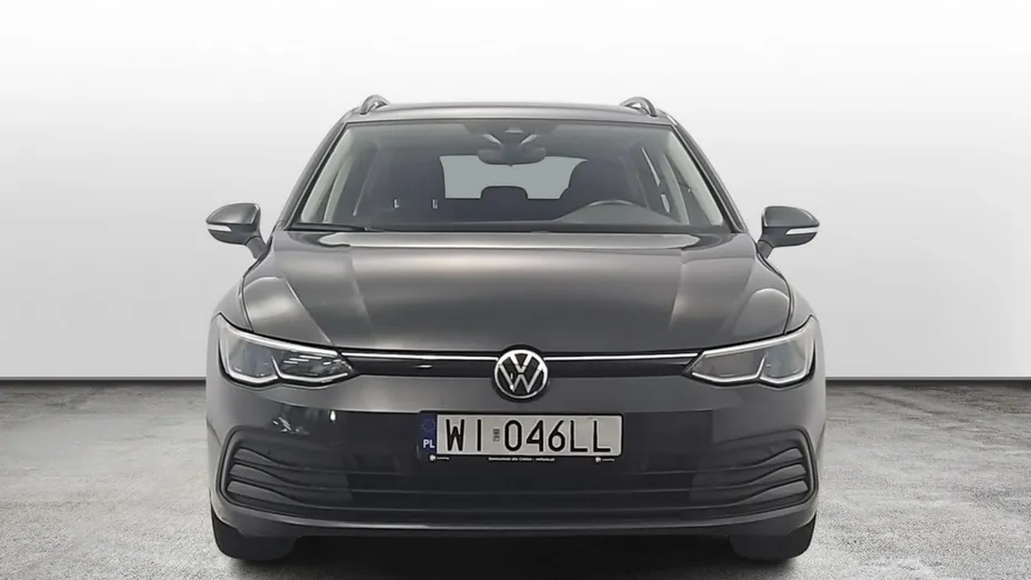 VOLKSWAGEN Golf -
