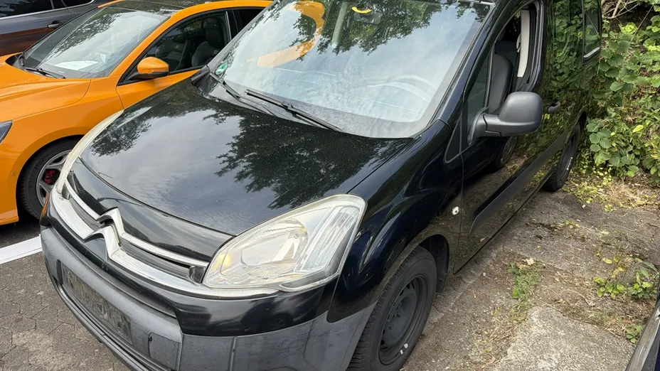 PEUGEOT Partner -