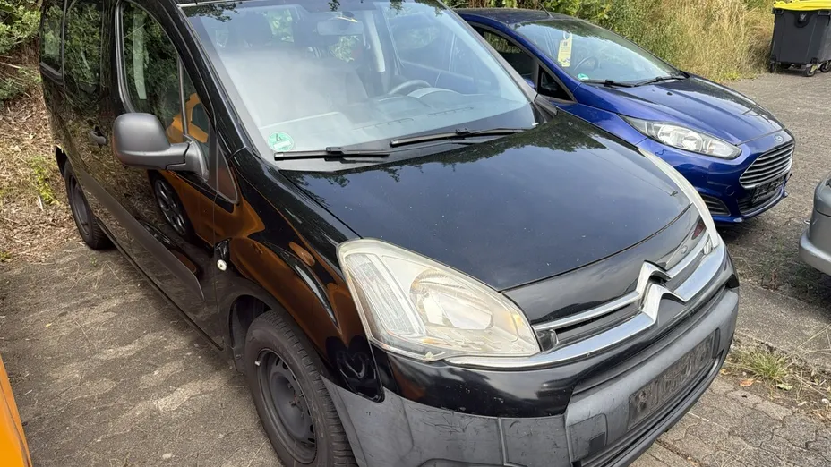 PEUGEOT Partner -